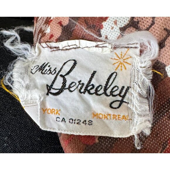 Vintage 70s dress, Mod brown orange and white abstract print, keyhole neckline - Picture 8 of 10